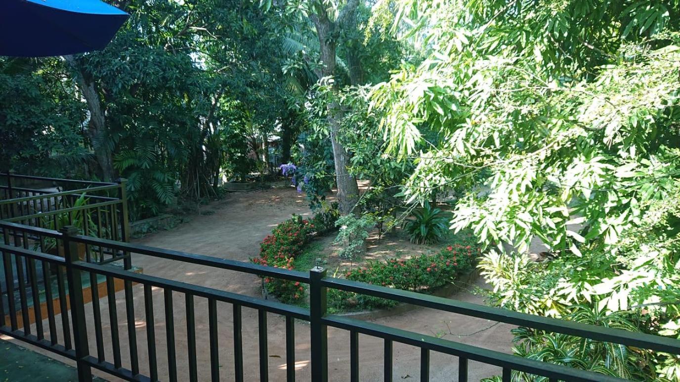 Leopard City Hostel Yala Tissamaharama Exterior photo